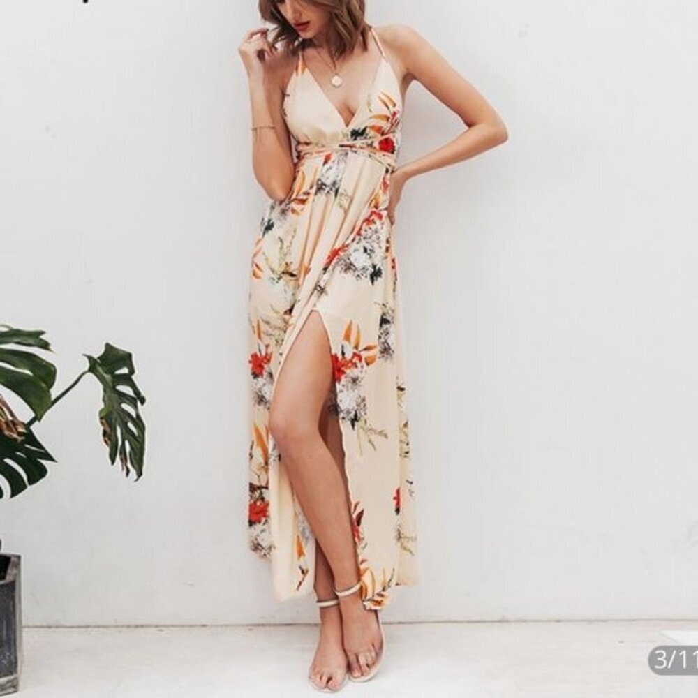 Simplee Floral Halter Maxi Dress Womens Size Medium Orange V Neck Open Back NEW - Picture 1 of 11